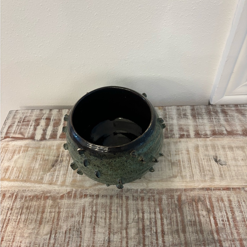Green and Black Textured Ceramic Bowl